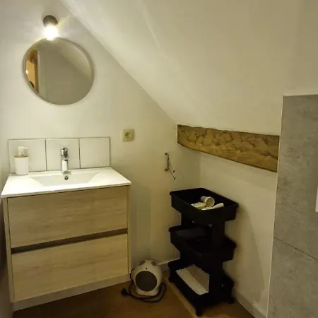 Le Vieux Sart De Apartment *
